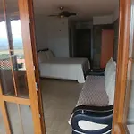Kastro فندق مبيت وإفطار İmroz
