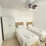 فندق مبيت وإفطار Kastro 3*
