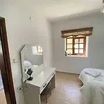 فندق مبيت وإفطار Kastro 3*