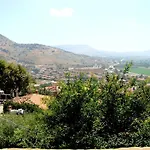 فندق مبيت وإفطار Kastro