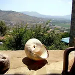 فندق مبيت وإفطار Kastro 3*