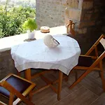 Kastro فندق مبيت وإفطار